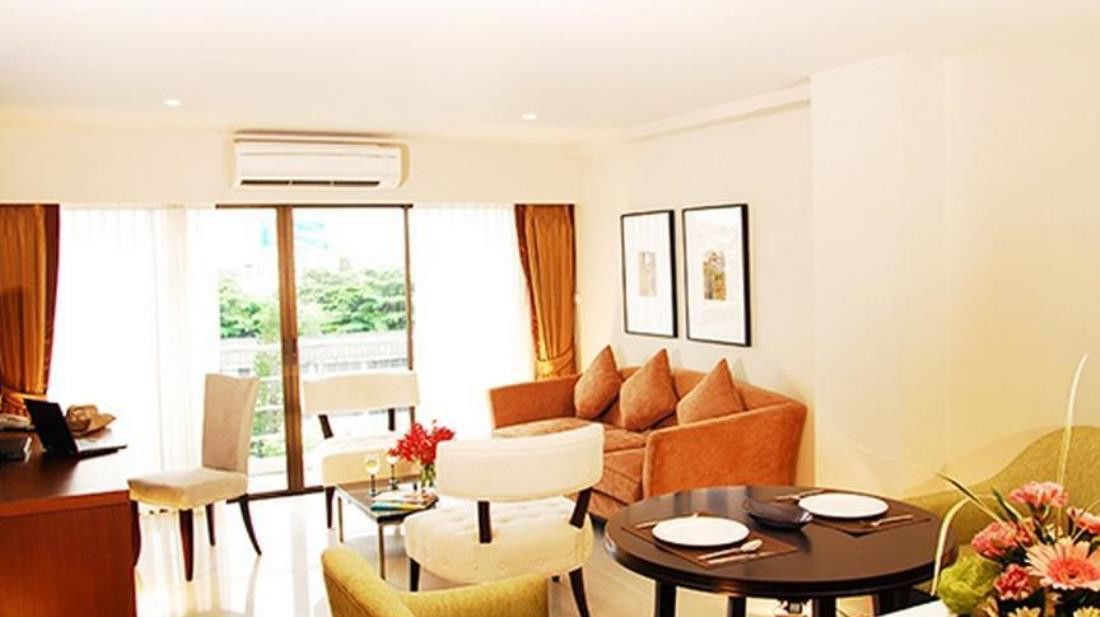 Ziniza The Boutique Service Apartment Бангкок Екстер'єр фото