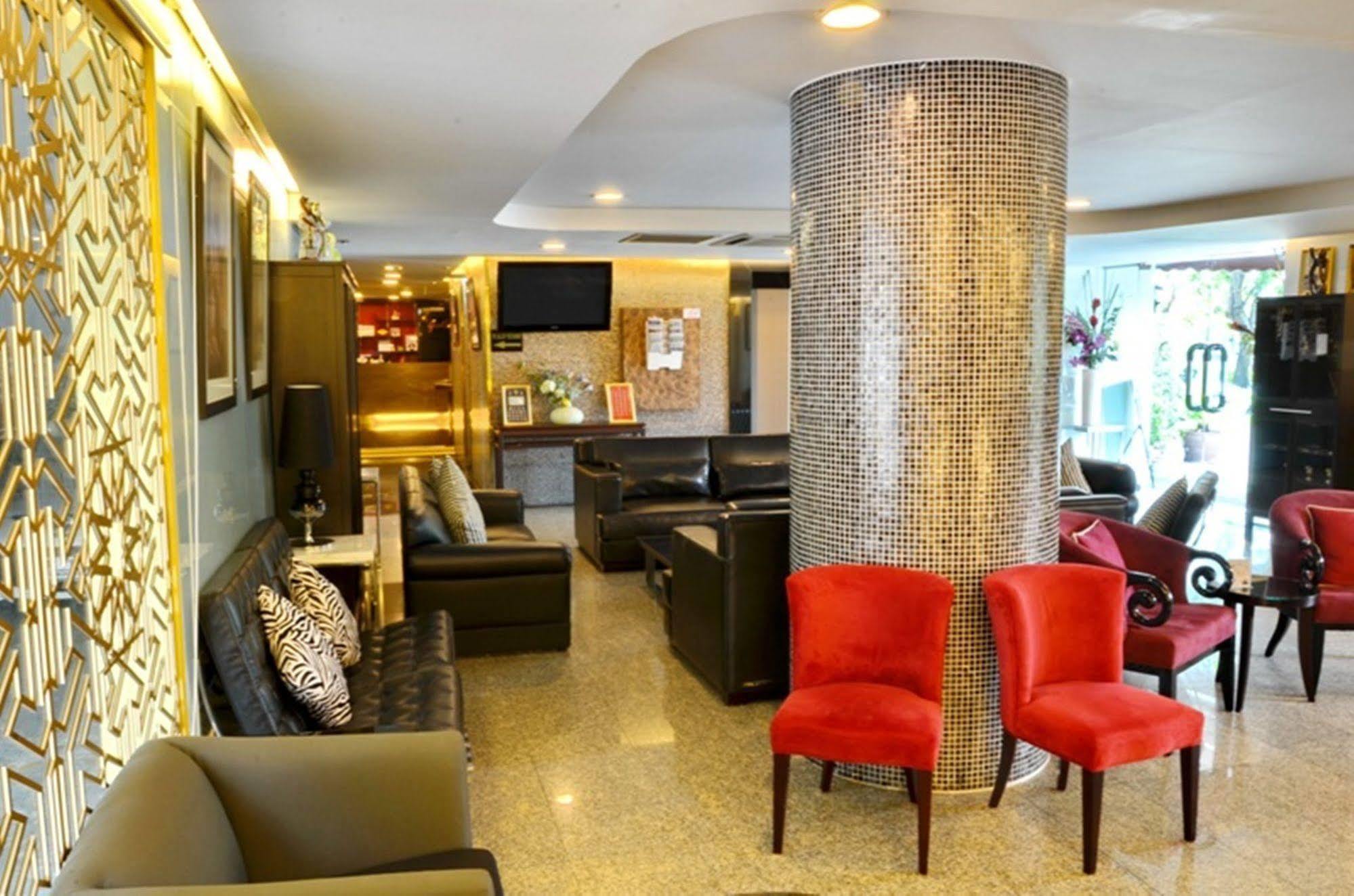 Ziniza The Boutique Service Apartment Бангкок Екстер'єр фото