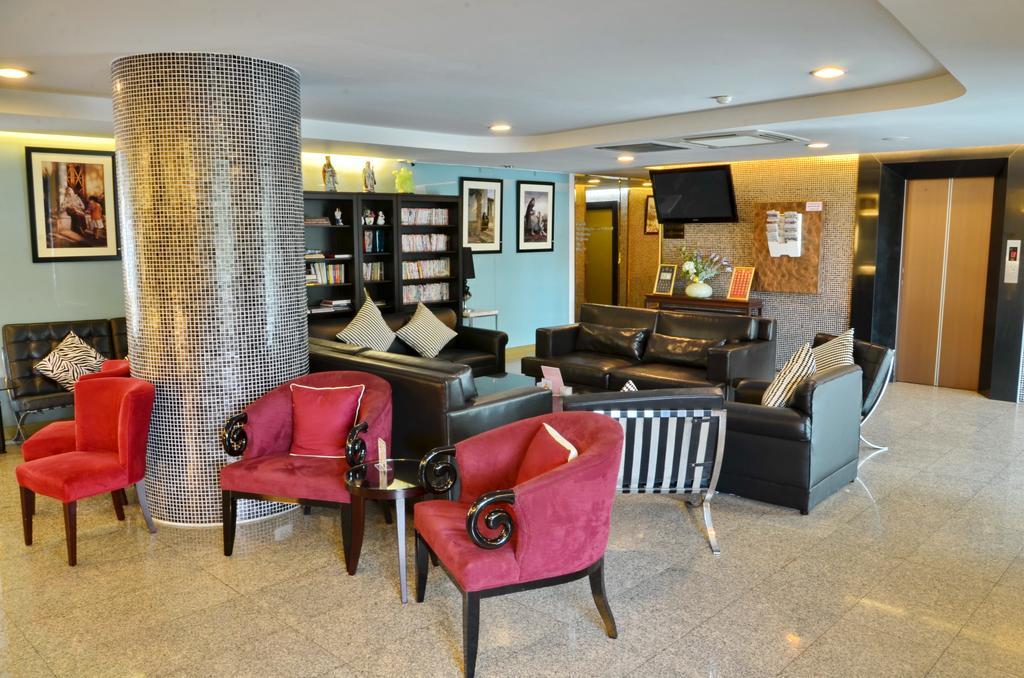 Ziniza The Boutique Service Apartment Бангкок Екстер'єр фото