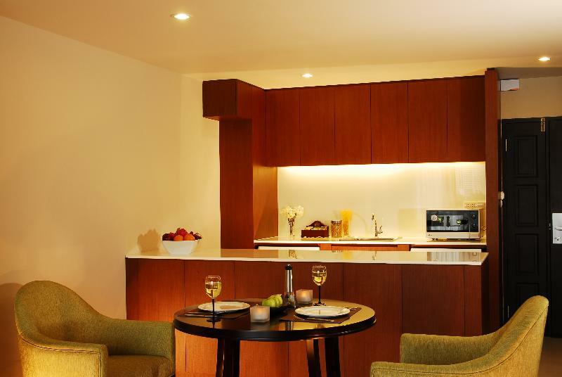 Ziniza The Boutique Service Apartment Бангкок Екстер'єр фото