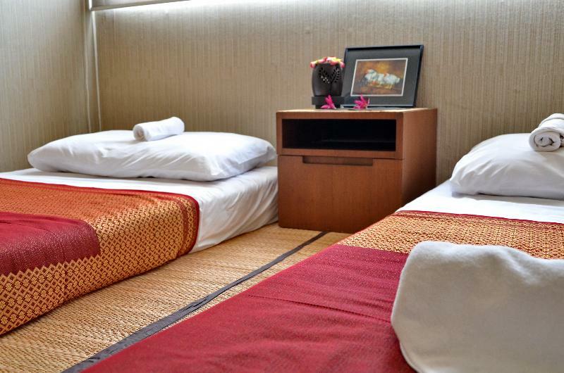 Ziniza The Boutique Service Apartment Бангкок Екстер'єр фото