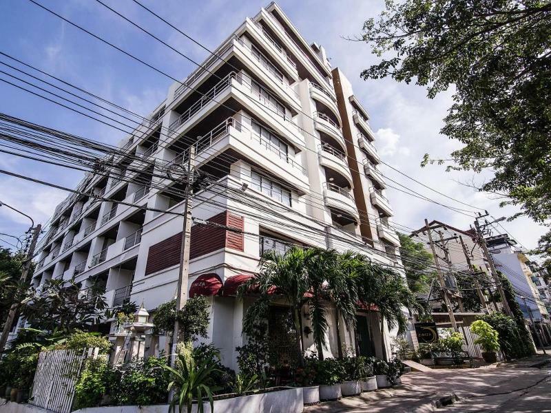 Ziniza The Boutique Service Apartment Бангкок Екстер'єр фото