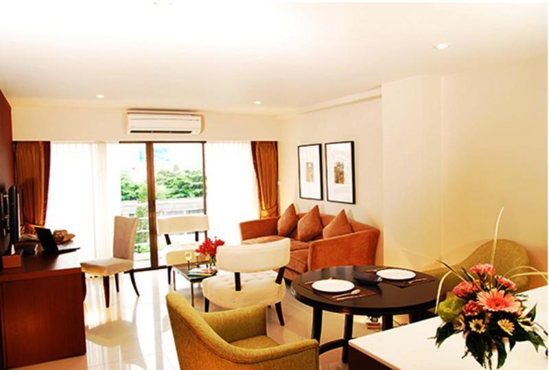 Ziniza The Boutique Service Apartment Бангкок Екстер'єр фото